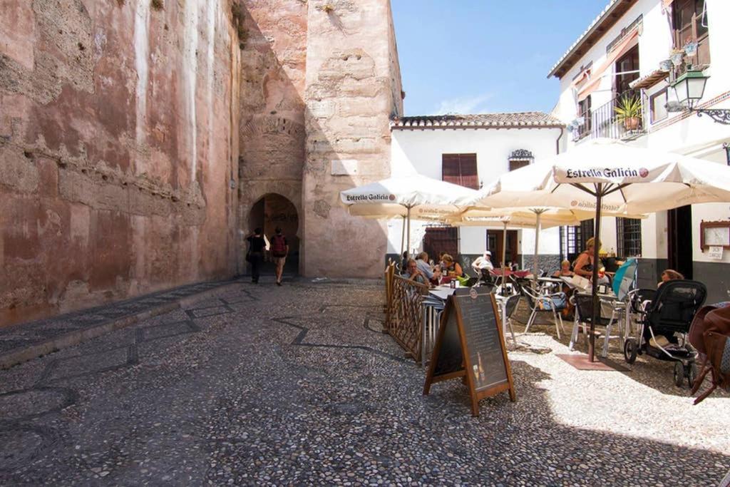 Apartamento Con Unas Maravillosas Vistas A Granada Luaran gambar