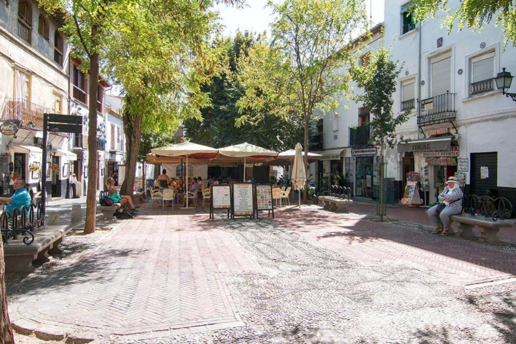 Apartamento Con Unas Maravillosas Vistas A Granada Luaran gambar